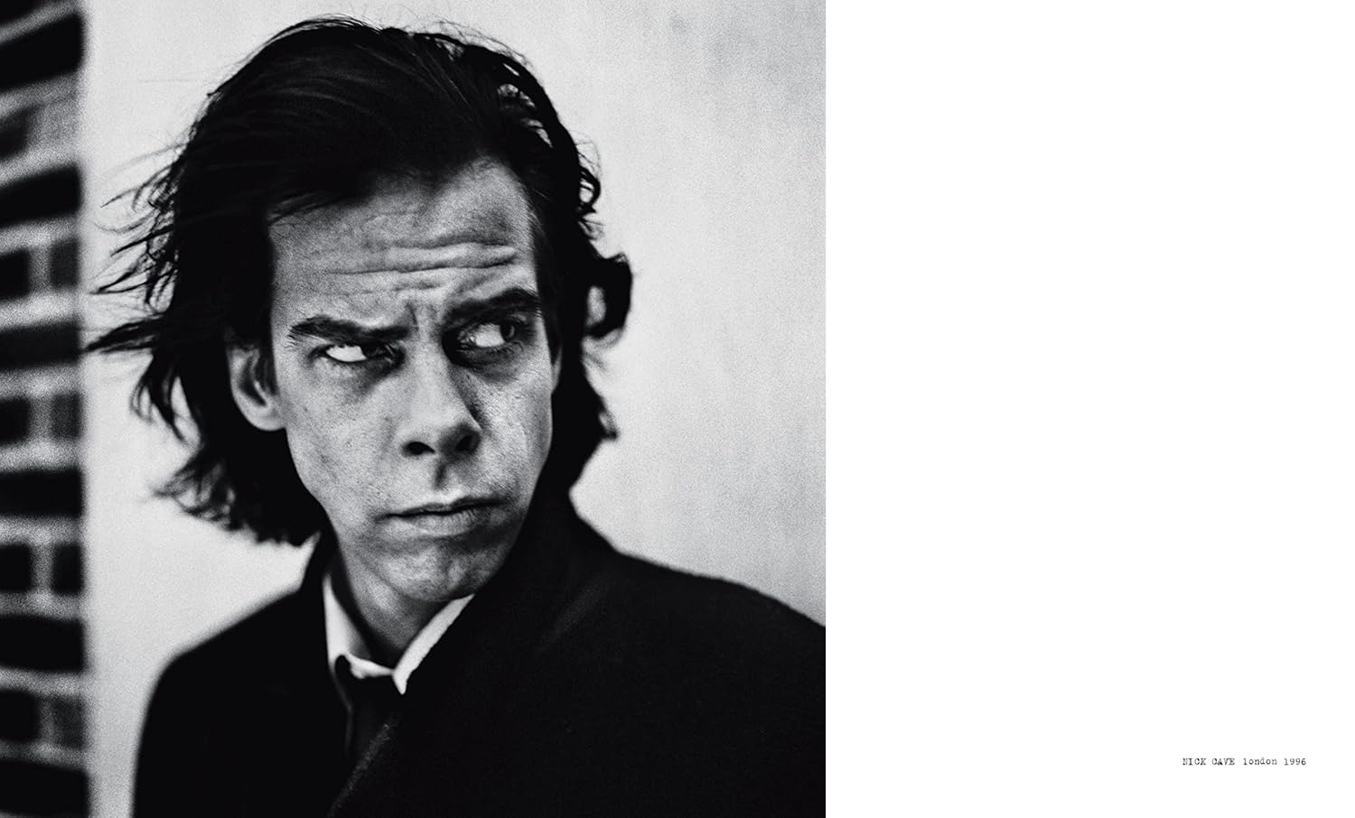 ANTON CORBIJN 1-2-3-4 大型本 Anton Corbijn 1-2-3-4 - YouTube