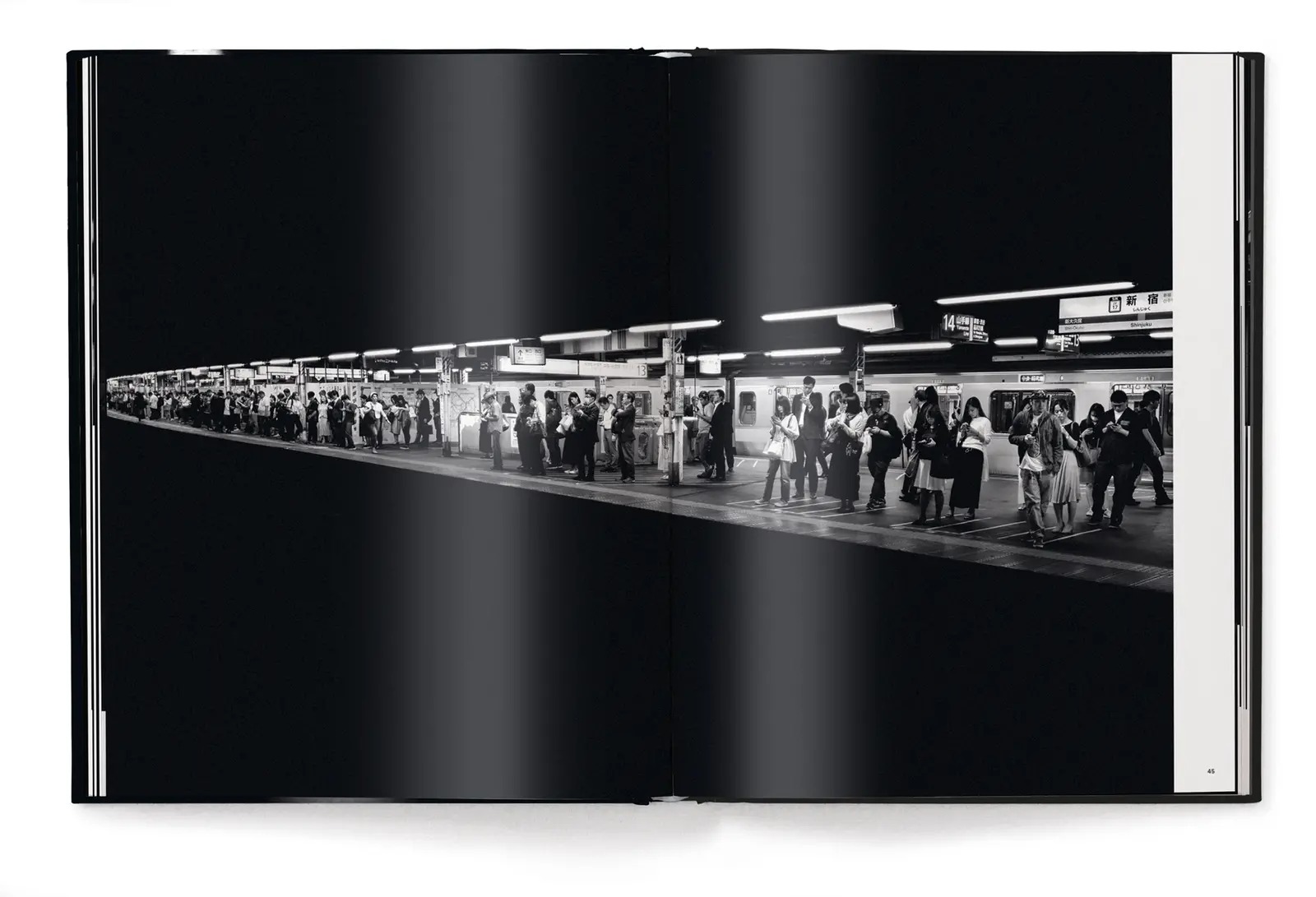 Metropolis by Alan Schaller | Photobook | Most Beautiful Table Books