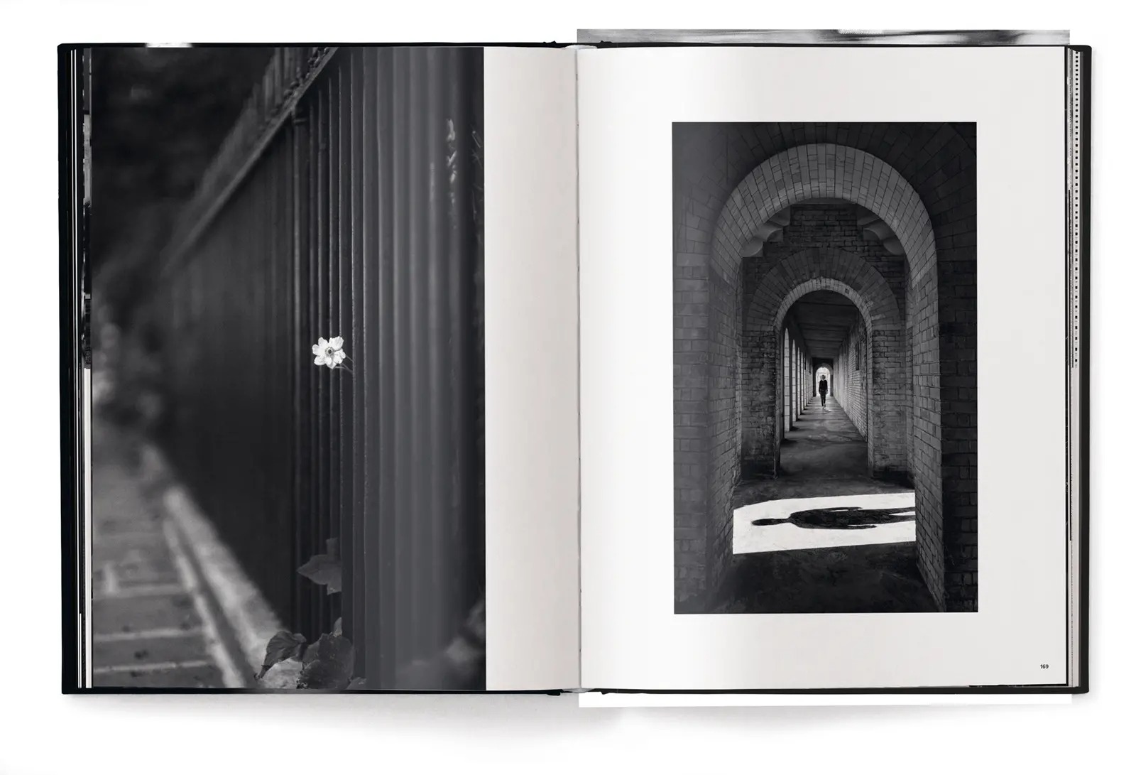 Metropolis by Alan Schaller | Photobook | Most Beautiful Table Books