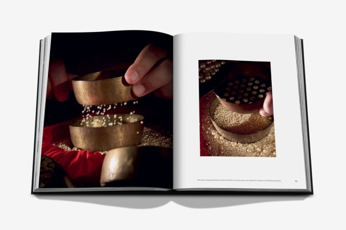 bahrain-pearls-treasures-from-the-land-of-the-two-seas11 Bahrain Pearls