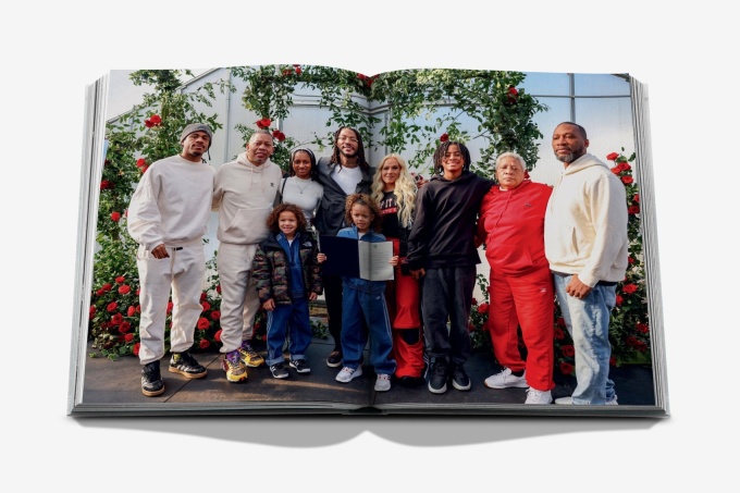 derrick-rose-the-poohprint-assouline16 Derrick Rose: The Poohprint