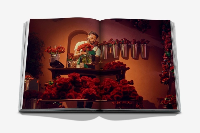 derrick-rose-the-poohprint-assouline17 Derrick Rose: The Poohprint