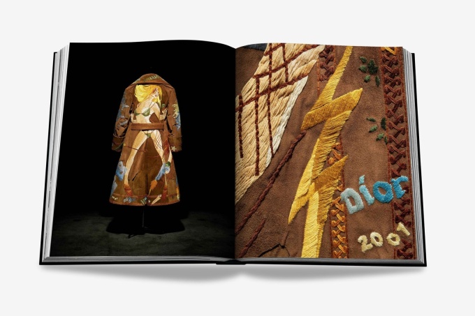 dior-by-john-galliano-assouline8 Dior by John Galliano