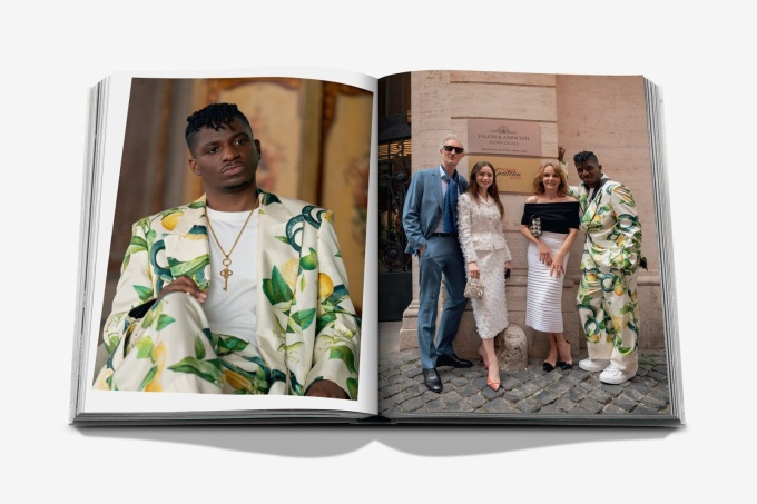 emily-in-paris-the-fashion-guide-assouline7 Emily in Paris: The Fashion Guide