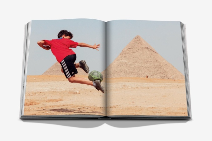 football-roots-the-spirit-of-the-game-assouline10 Football Roots: The Spirit of the Game