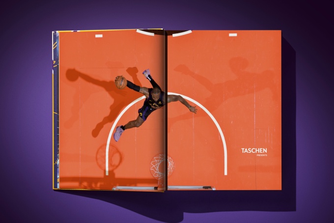 lakers-an-official-history-of-the-purple-and-gold6 Lakers. An Official History of the Purple & Gold