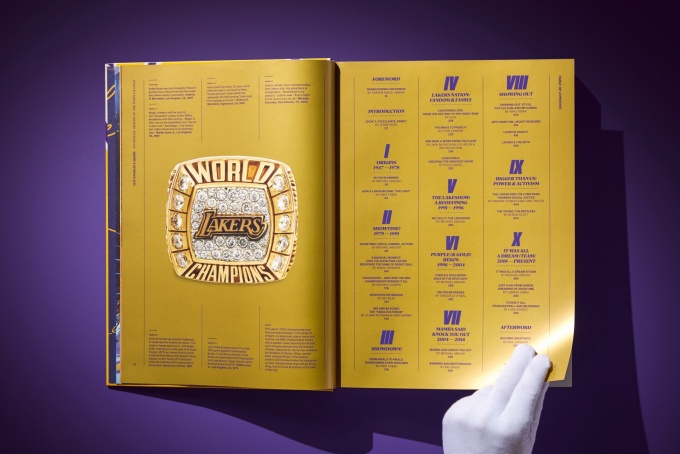 lakers-an-official-history-of-the-purple-and-gold9 Lakers. An Official History of the Purple & Gold