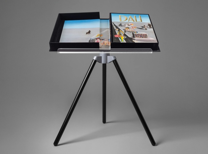 marc-newson-bookstand5 Marc Newson. Bookstand