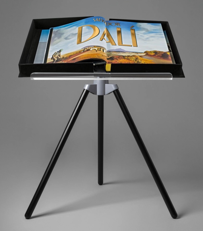 Marc Newson. Bookstand