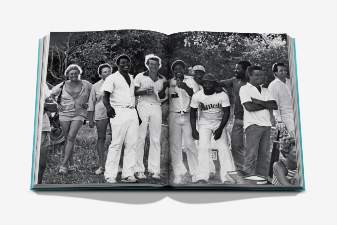 Mustique Icon