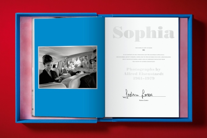sophia-by-eisenstaedt-taschen17 Sophia by Eisenstaedt