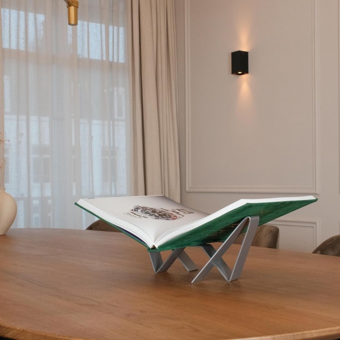 stet-studios-2.0-steel4 Stet Studios Bookstand 2.0 (Zilver)
