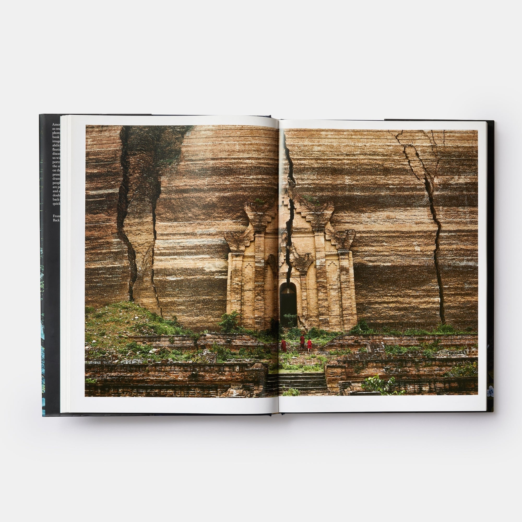 Steve McCurry: The Iconic Photographs | Coffee Table Book