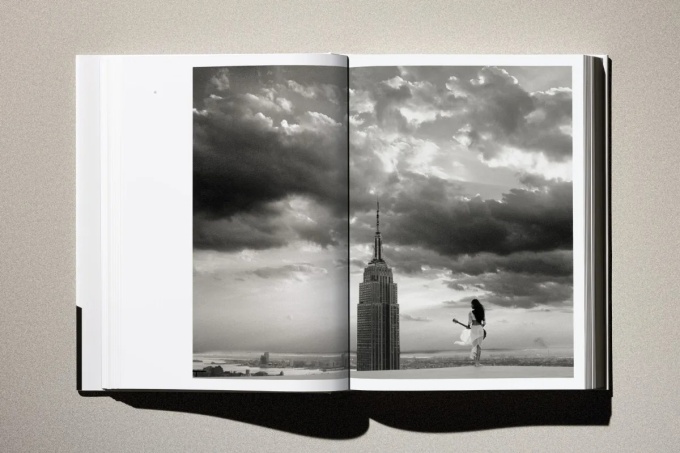 taschen-albert-watson-kaos13 Albert Watson: KAOS