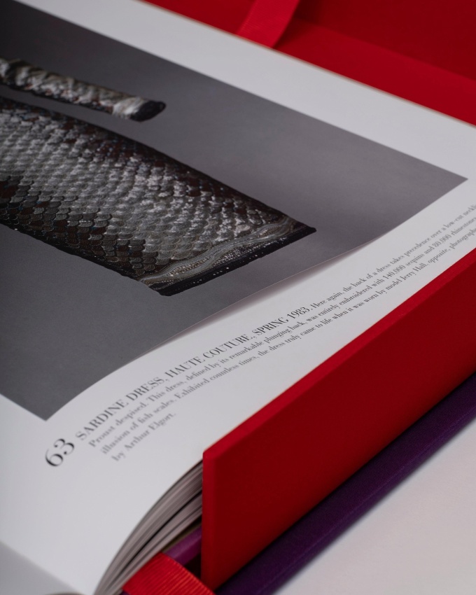 yves-saint-laurent-the-impossible-collection-assouline5 Yves Saint-Laurent: The Impossible Collection